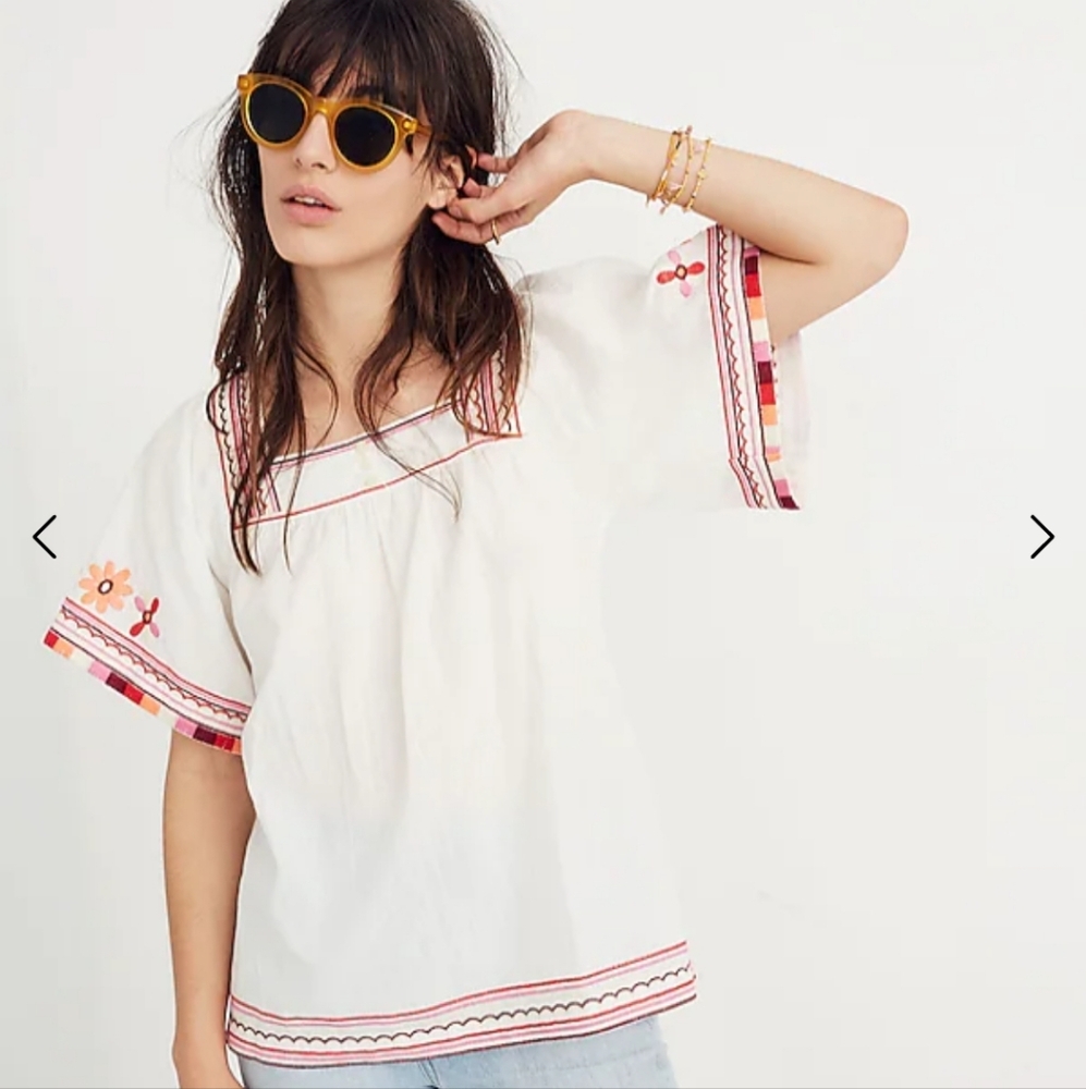 Embroidered Sandblossom Top